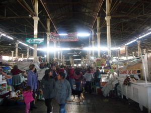 shopping in Cusco